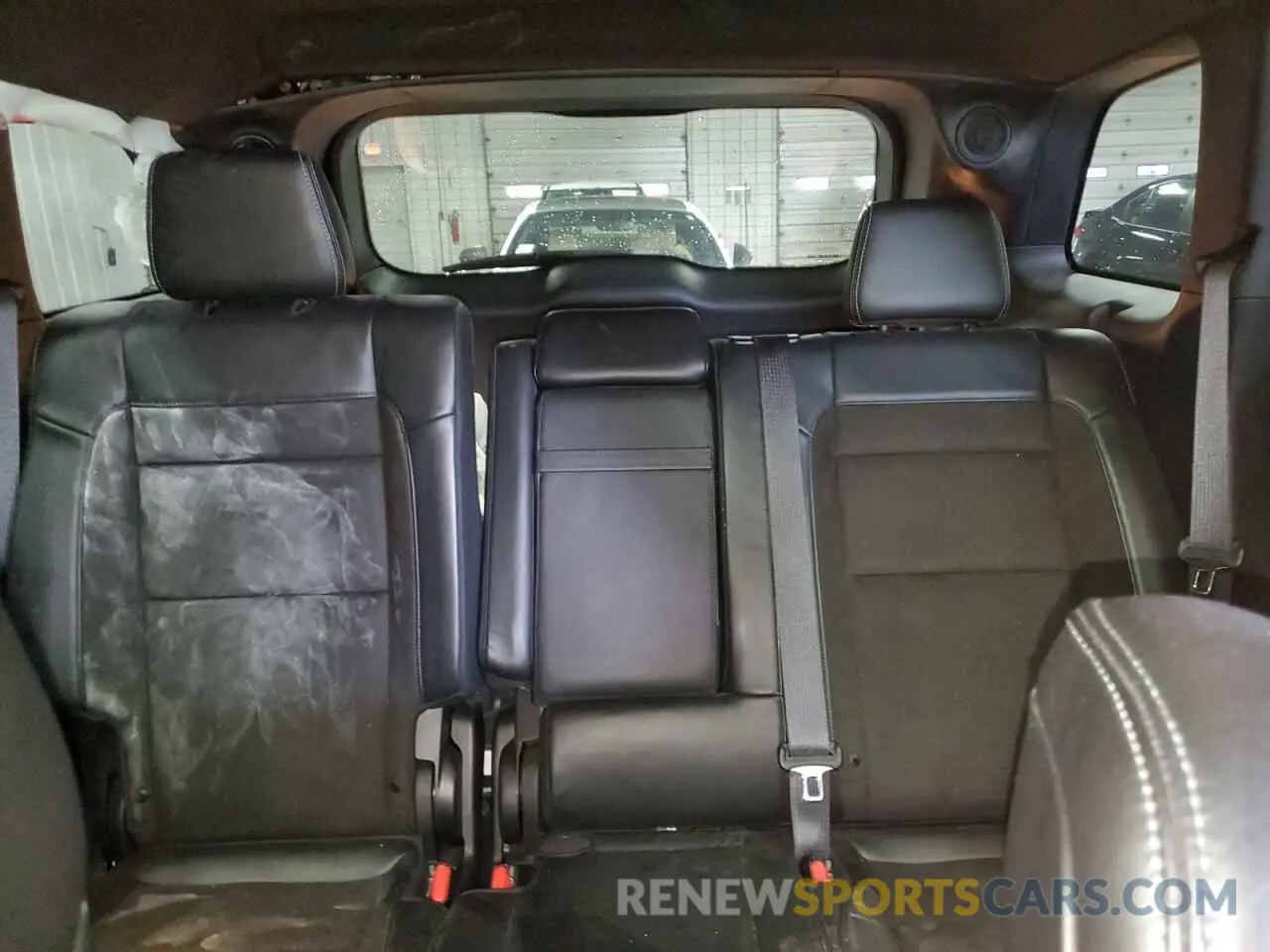 10 Photograph of a damaged car 1C4RJFDJXKC564847 JEEP GRAND CHER 2019