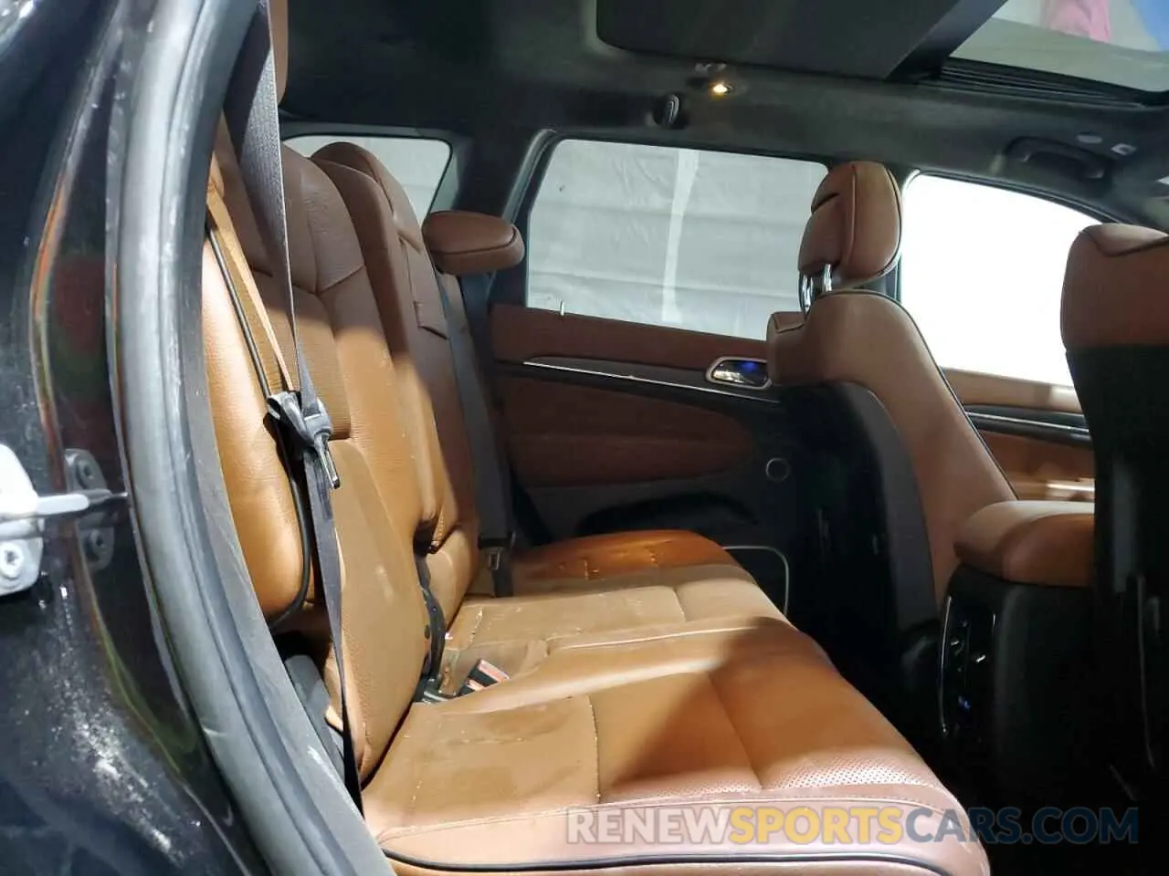 11 Photograph of a damaged car 1C4RJFJG3KC788762 JEEP GRAND CHER 2019