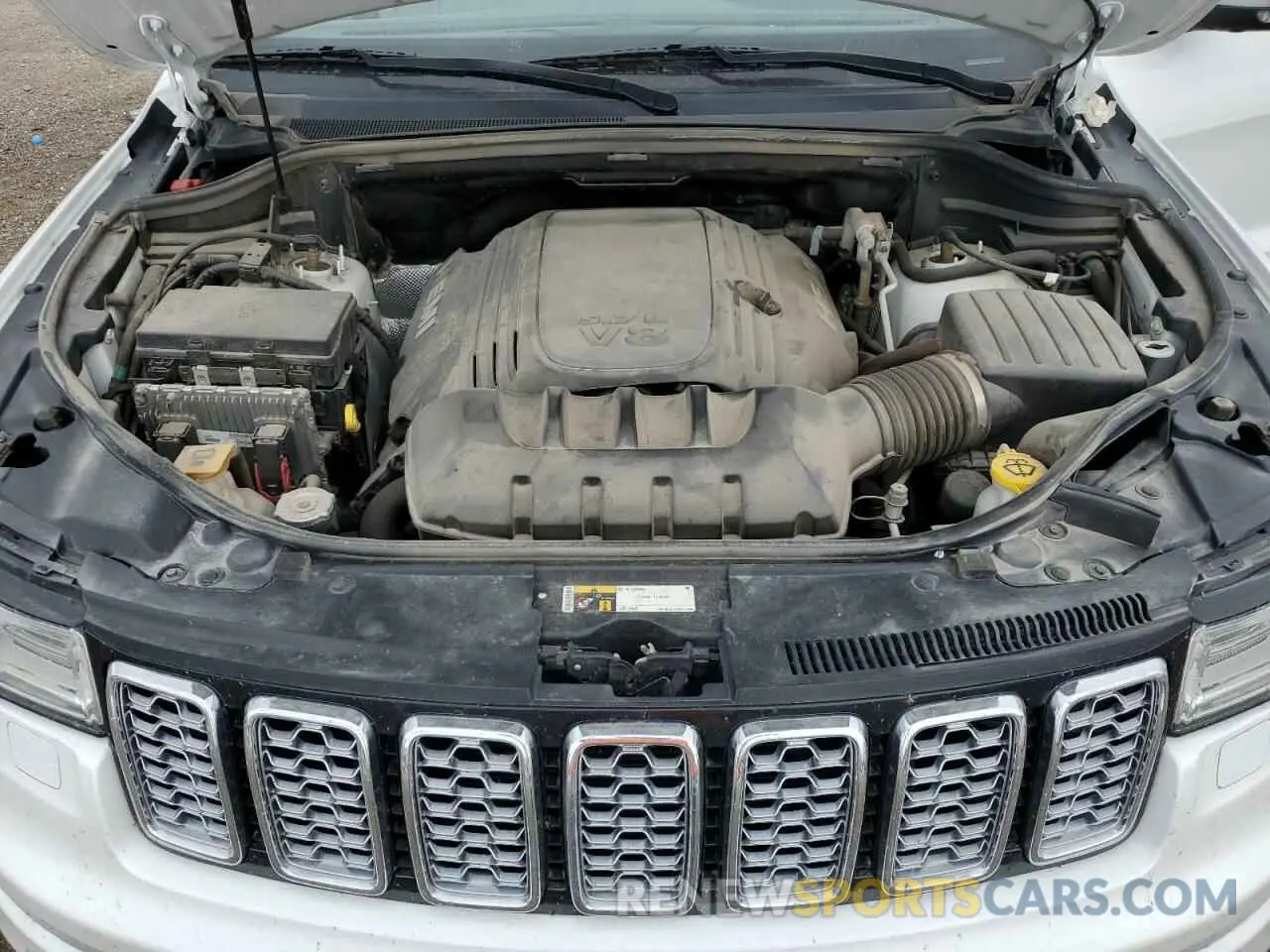 12 Photograph of a damaged car 1C4RJFJT4KC848996 JEEP GRAND CHER 2019
