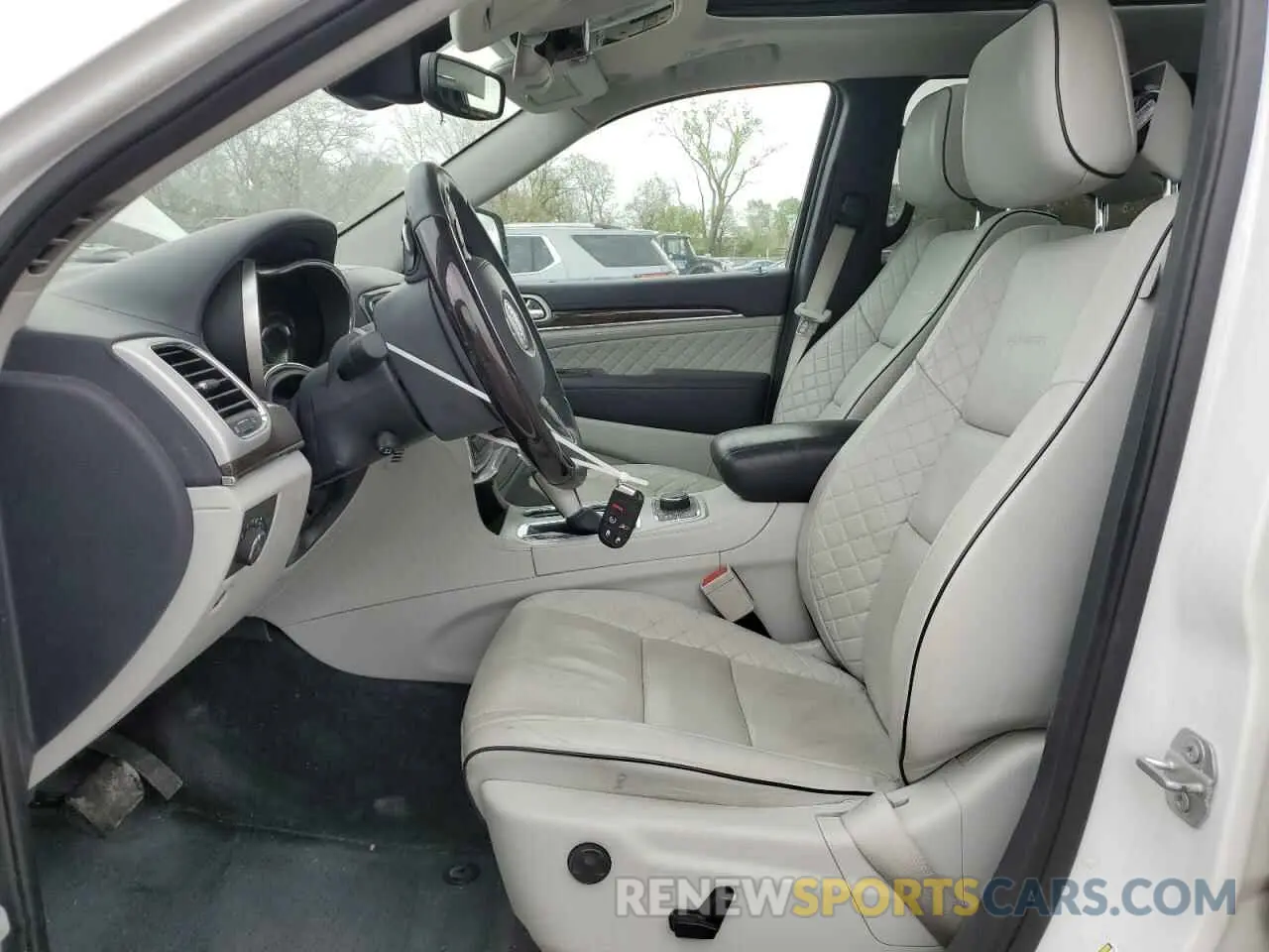 7 Photograph of a damaged car 1C4RJFJT4KC848996 JEEP GRAND CHER 2019