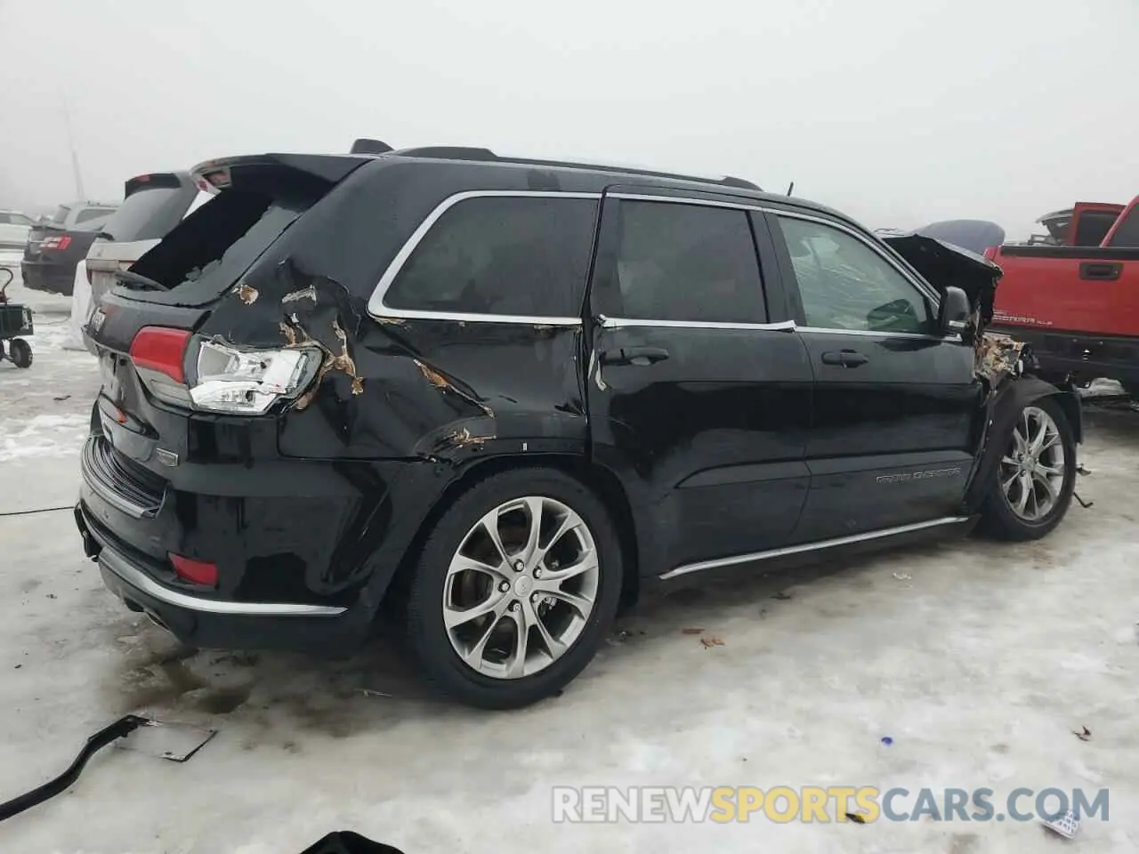 3 Photograph of a damaged car 1C4RJFJTXKC689319 JEEP GRAND CHER 2019
