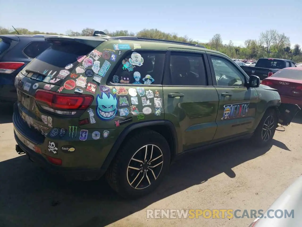 3 Photograph of a damaged car 1C4RJFLG1KC810528 JEEP GRAND CHER 2019