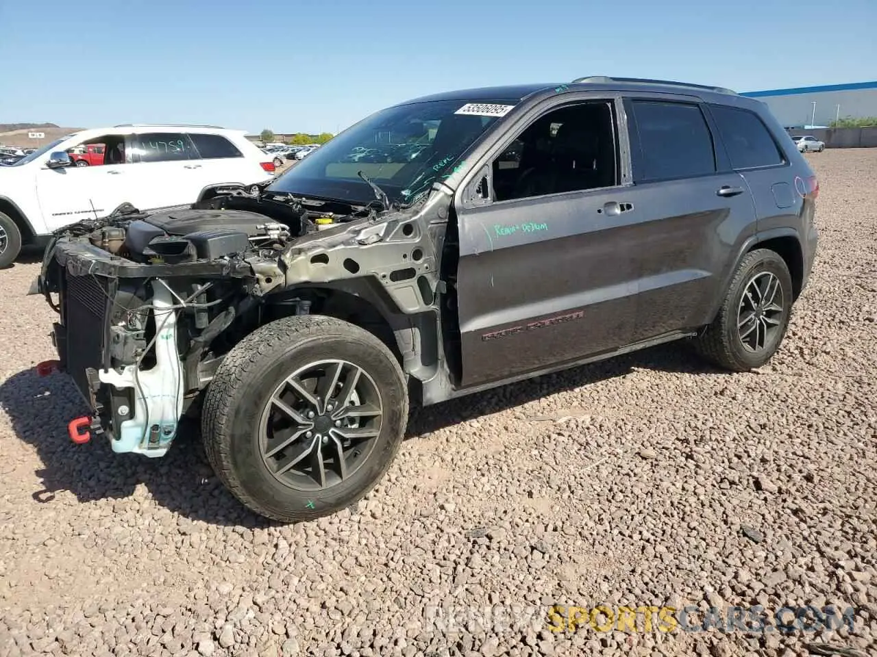1 Photograph of a damaged car 1C4RJFLG4KC726378 JEEP GRAND CHER 2019