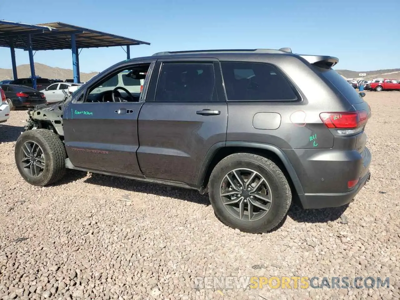 2 Photograph of a damaged car 1C4RJFLG4KC726378 JEEP GRAND CHER 2019