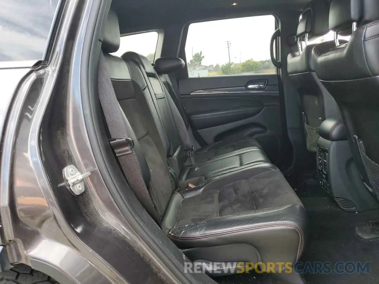 11 Photograph of a damaged car 1C4RJFLG5KC692712 JEEP GRAND CHER 2019