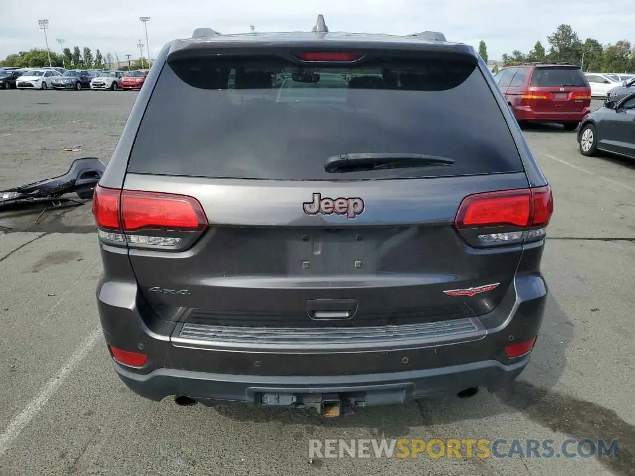6 Photograph of a damaged car 1C4RJFLG5KC692712 JEEP GRAND CHER 2019