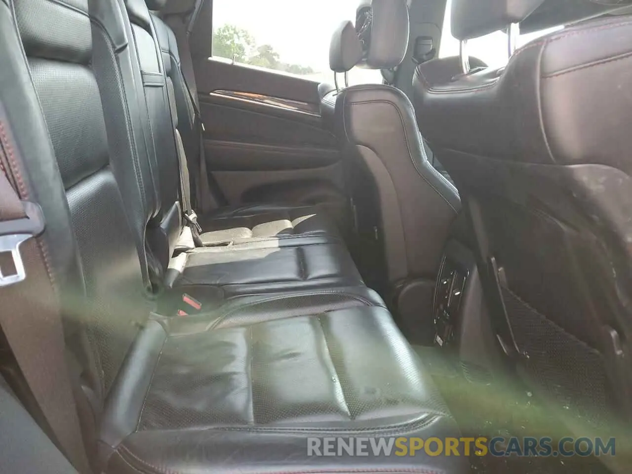 12 Photograph of a damaged car 1C4RJFLG6KC838275 JEEP GRAND CHER 2019