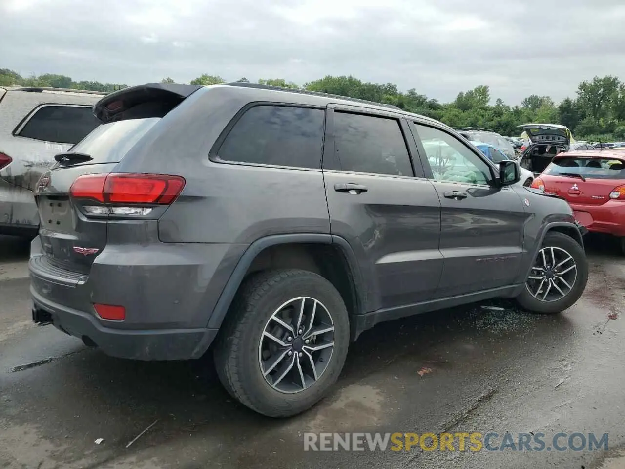3 Photograph of a damaged car 1C4RJFLG9KC553926 JEEP GRAND CHER 2019