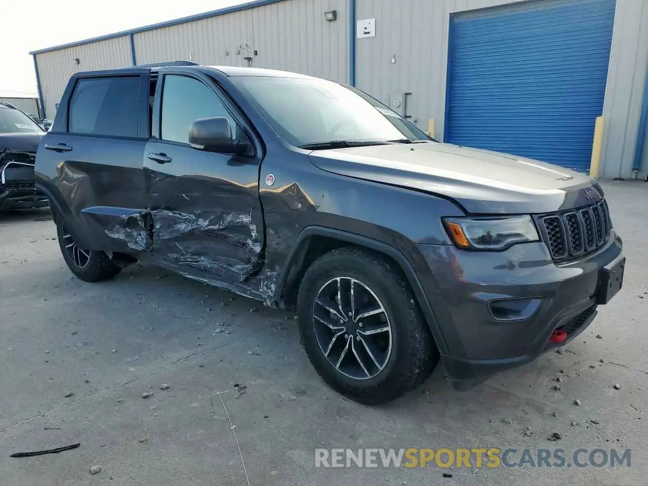 4 Photograph of a damaged car 1C4RJFLG9KC727851 JEEP GRAND CHER 2019