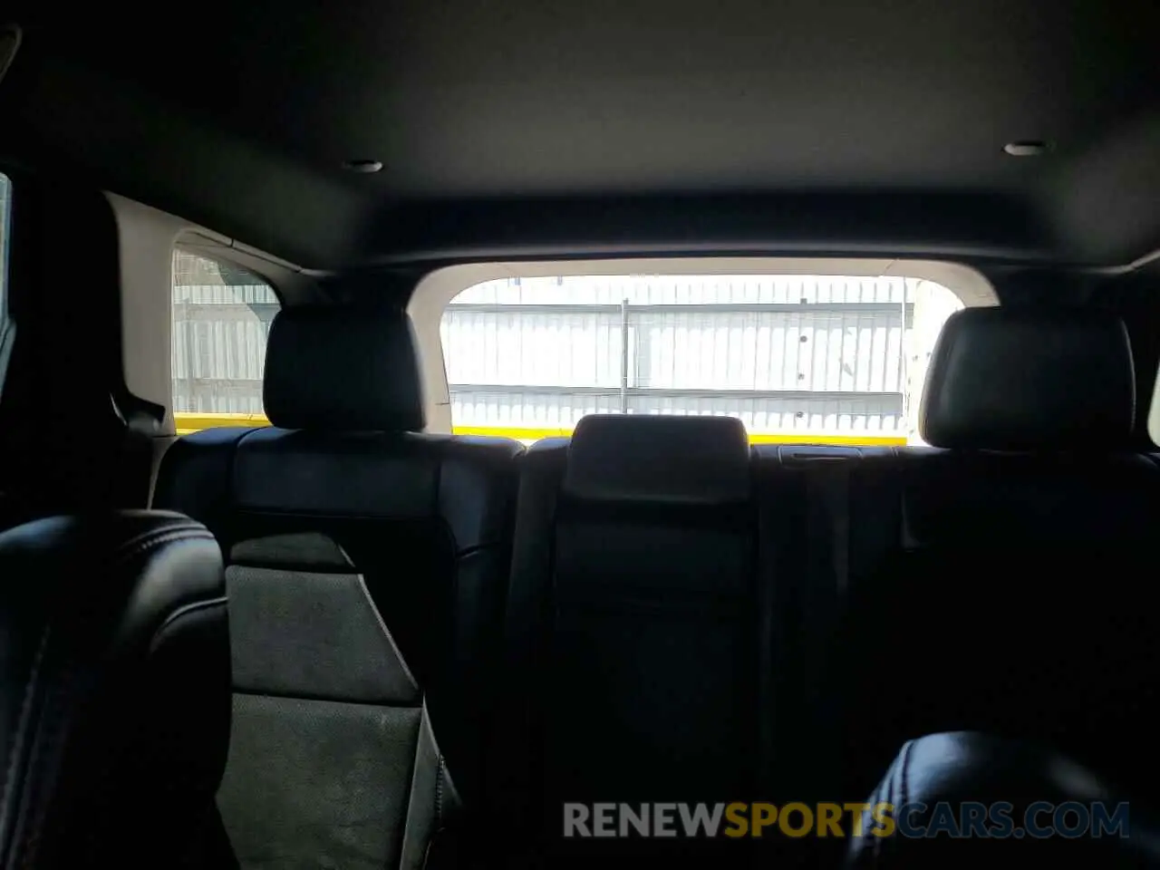 10 Photograph of a damaged car 1C4RJFLT5KC625573 JEEP GRAND CHER 2019