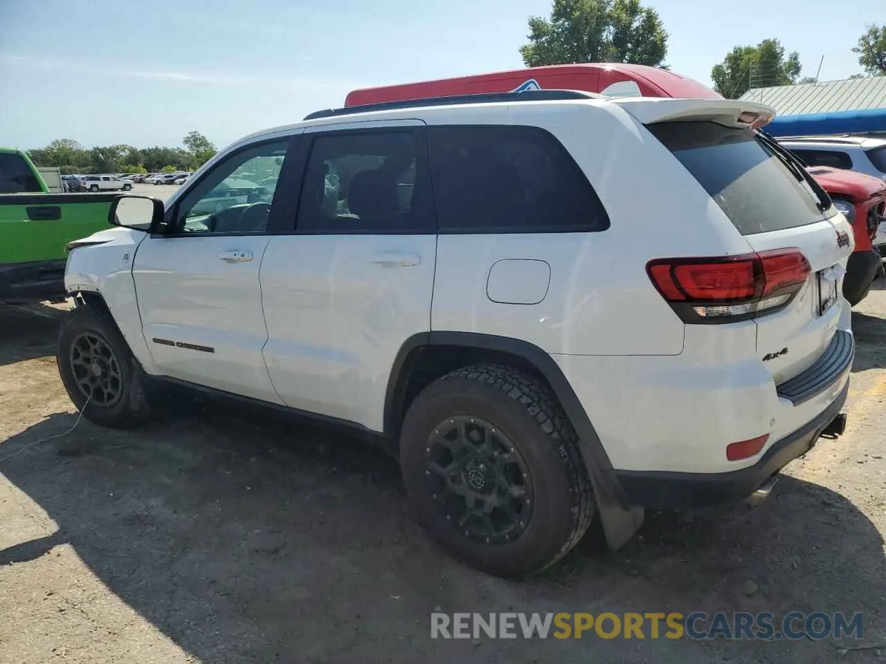 2 Photograph of a damaged car 1C4RJFLT5KC625573 JEEP GRAND CHER 2019