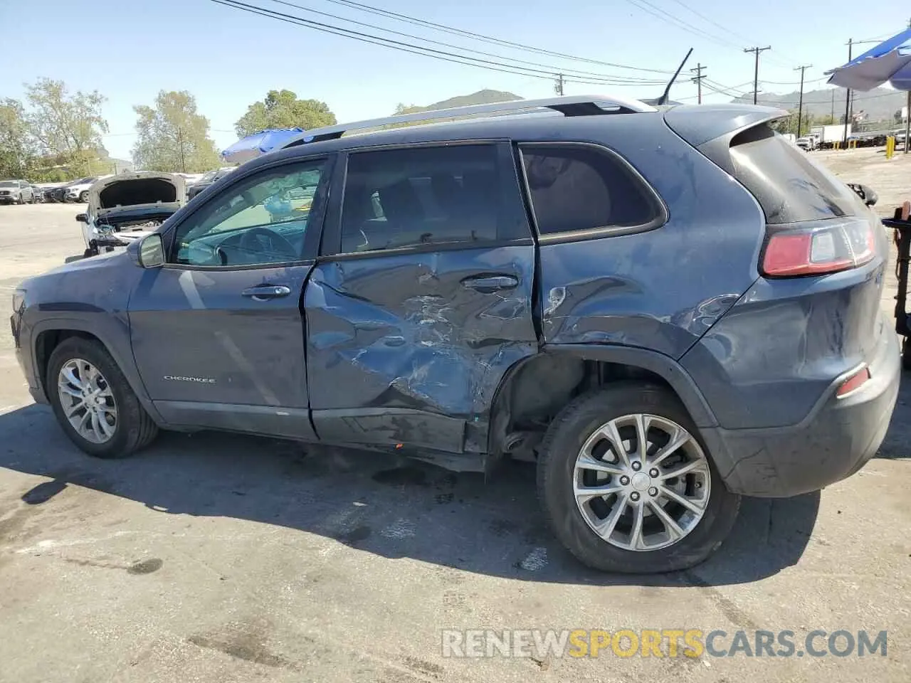 2 Photograph of a damaged car 1C4PJLCB0LD619317 JEEP GRAND CHER 2020