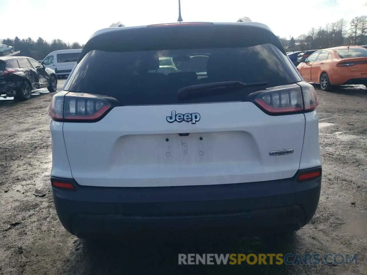 6 Photograph of a damaged car 1C4PJLCB7LD610291 JEEP GRAND CHER 2020
