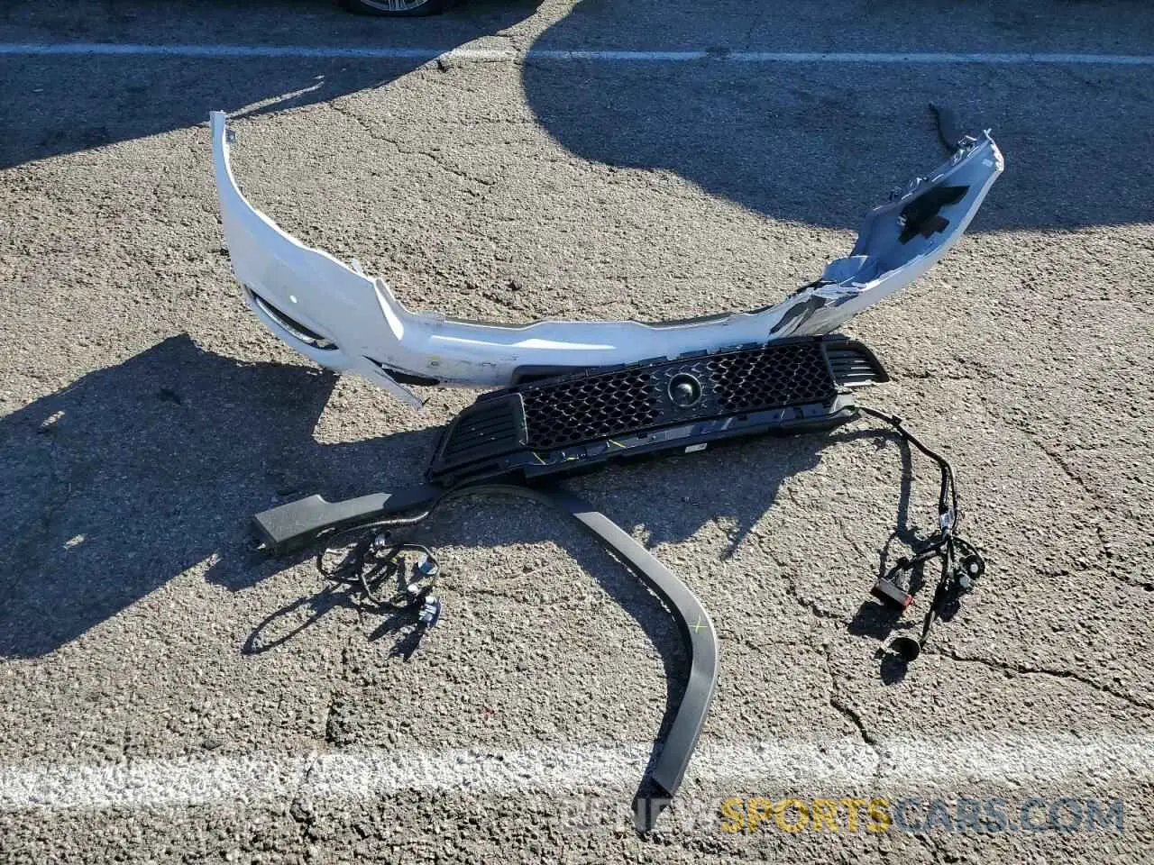 13 Photograph of a damaged car 1C4PJLDB2LD542075 JEEP GRAND CHER 2020
