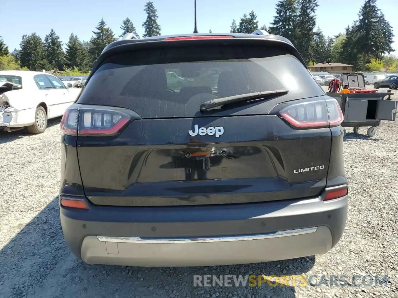 6 Photograph of a damaged car 1C4PJLDB5LD654322 JEEP GRAND CHER 2020