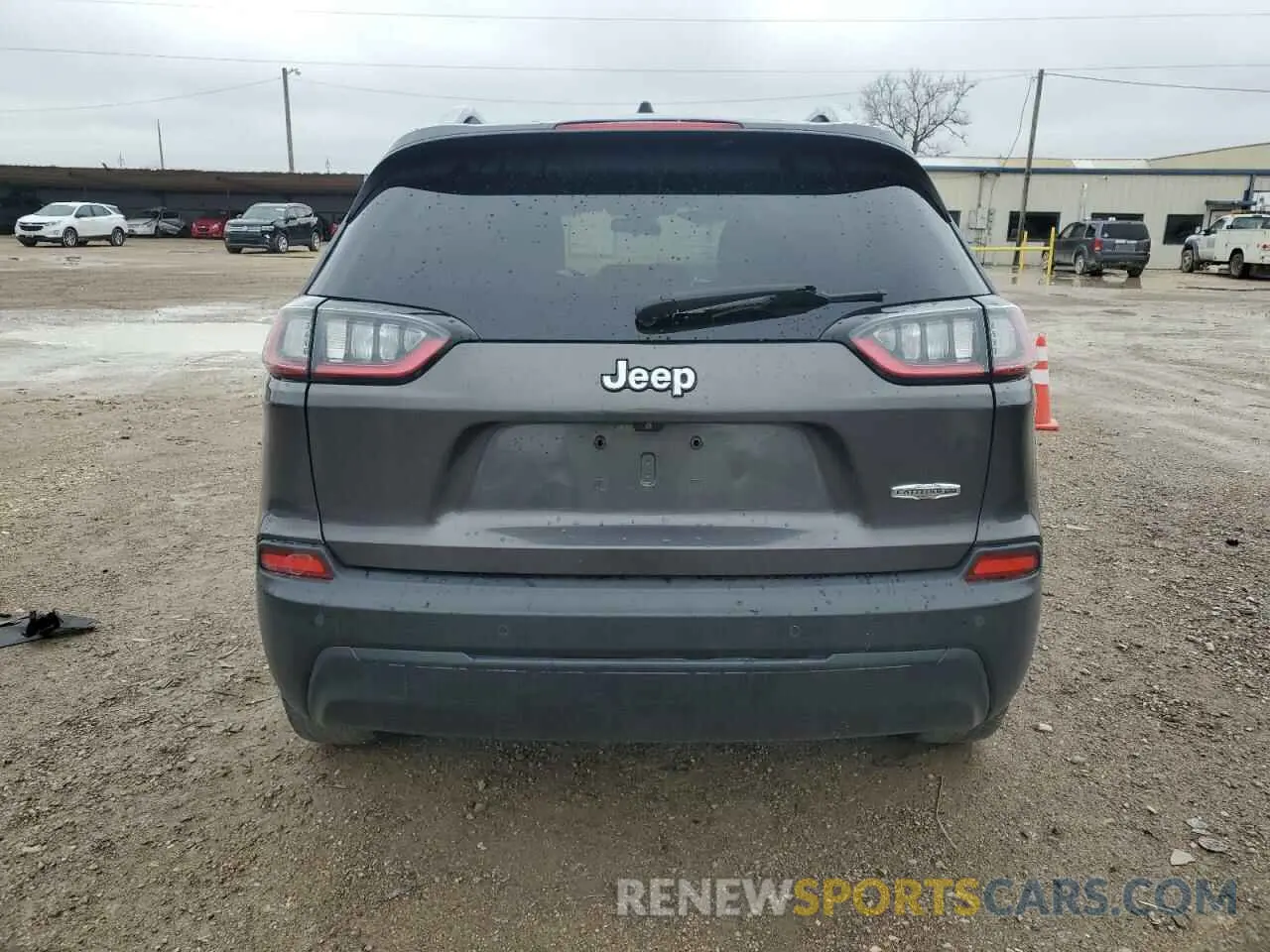 6 Photograph of a damaged car 1C4PJLLB0LD605854 JEEP GRAND CHER 2020