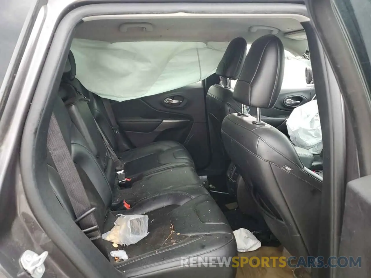 11 Photograph of a damaged car 1C4PJLLB2LD528551 JEEP GRAND CHER 2020