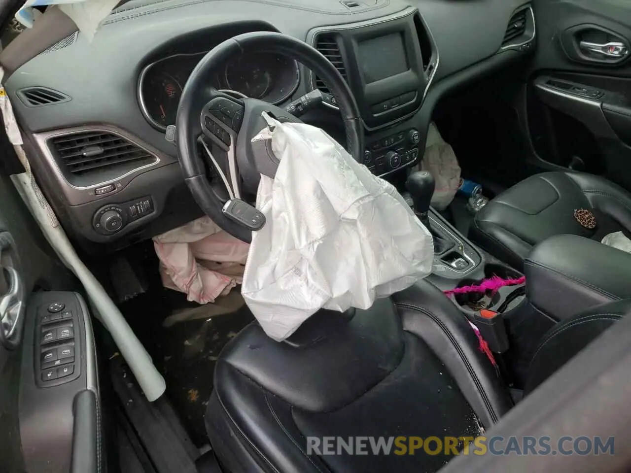 8 Photograph of a damaged car 1C4PJLLB2LD528551 JEEP GRAND CHER 2020