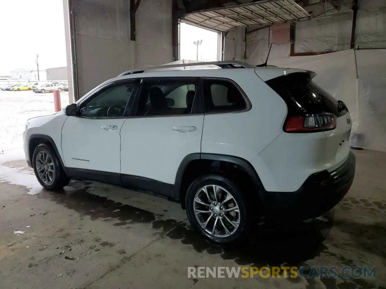 2 Photograph of a damaged car 1C4PJLLB2LD605497 JEEP GRAND CHER 2020