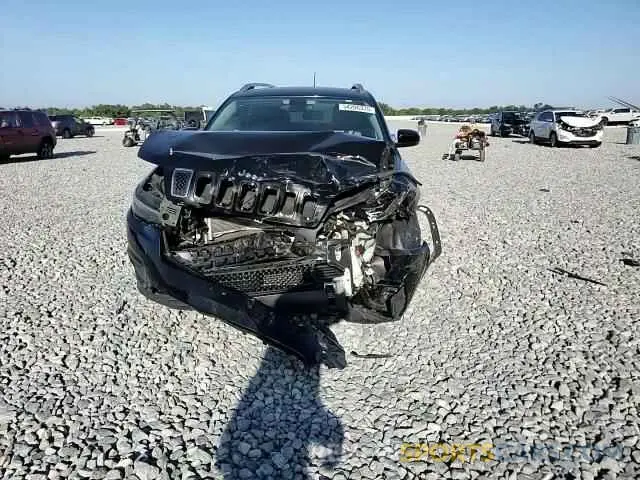 14 Photograph of a damaged car 1C4PJLLB3LD542748 JEEP GRAND CHER 2020