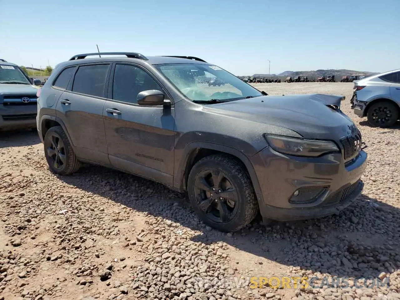 4 Photograph of a damaged car 1C4PJLLB3LD543785 JEEP GRAND CHER 2020