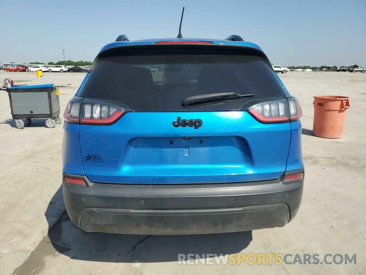 6 Photograph of a damaged car 1C4PJLLB4LD606392 JEEP GRAND CHER 2020