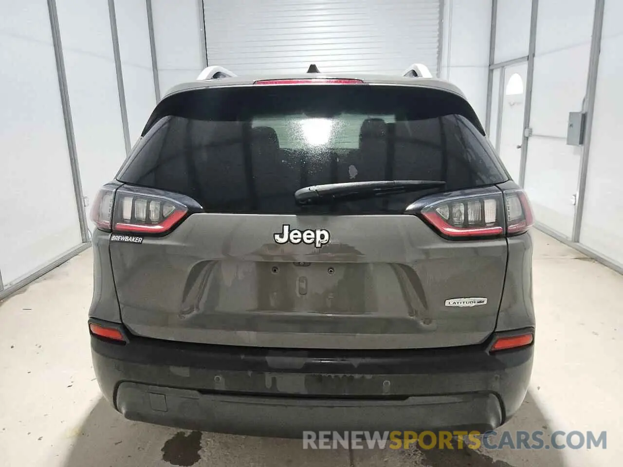 6 Photograph of a damaged car 1C4PJLLB5LD545795 JEEP GRAND CHER 2020
