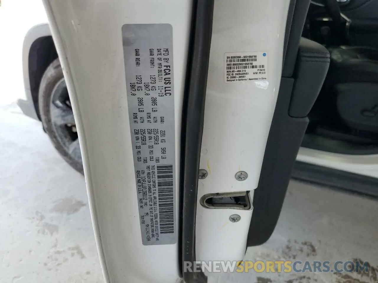 12 Photograph of a damaged car 1C4PJLLB7LD565112 JEEP GRAND CHER 2020