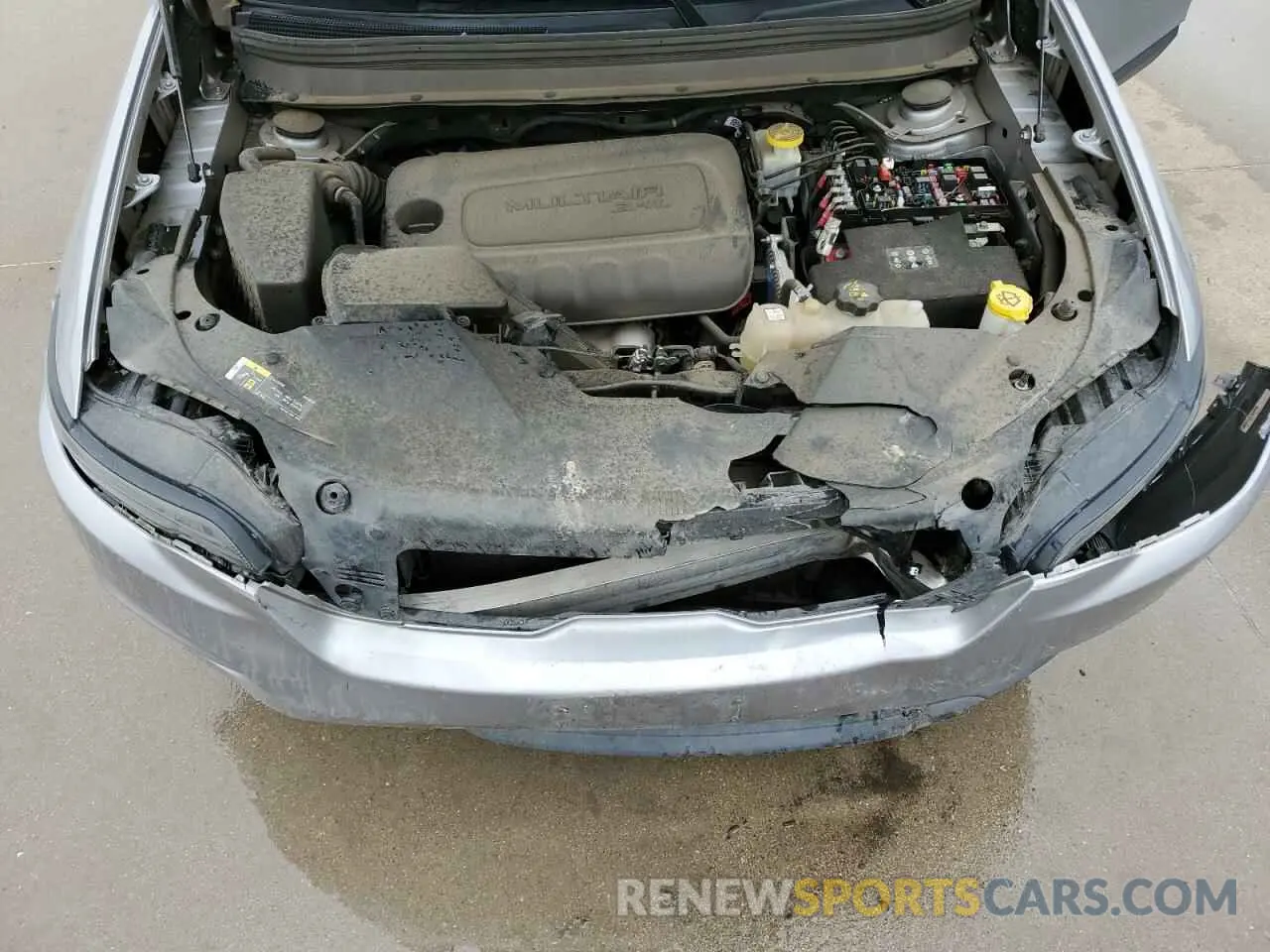 12 Photograph of a damaged car 1C4PJLLB8LD580928 JEEP GRAND CHER 2020