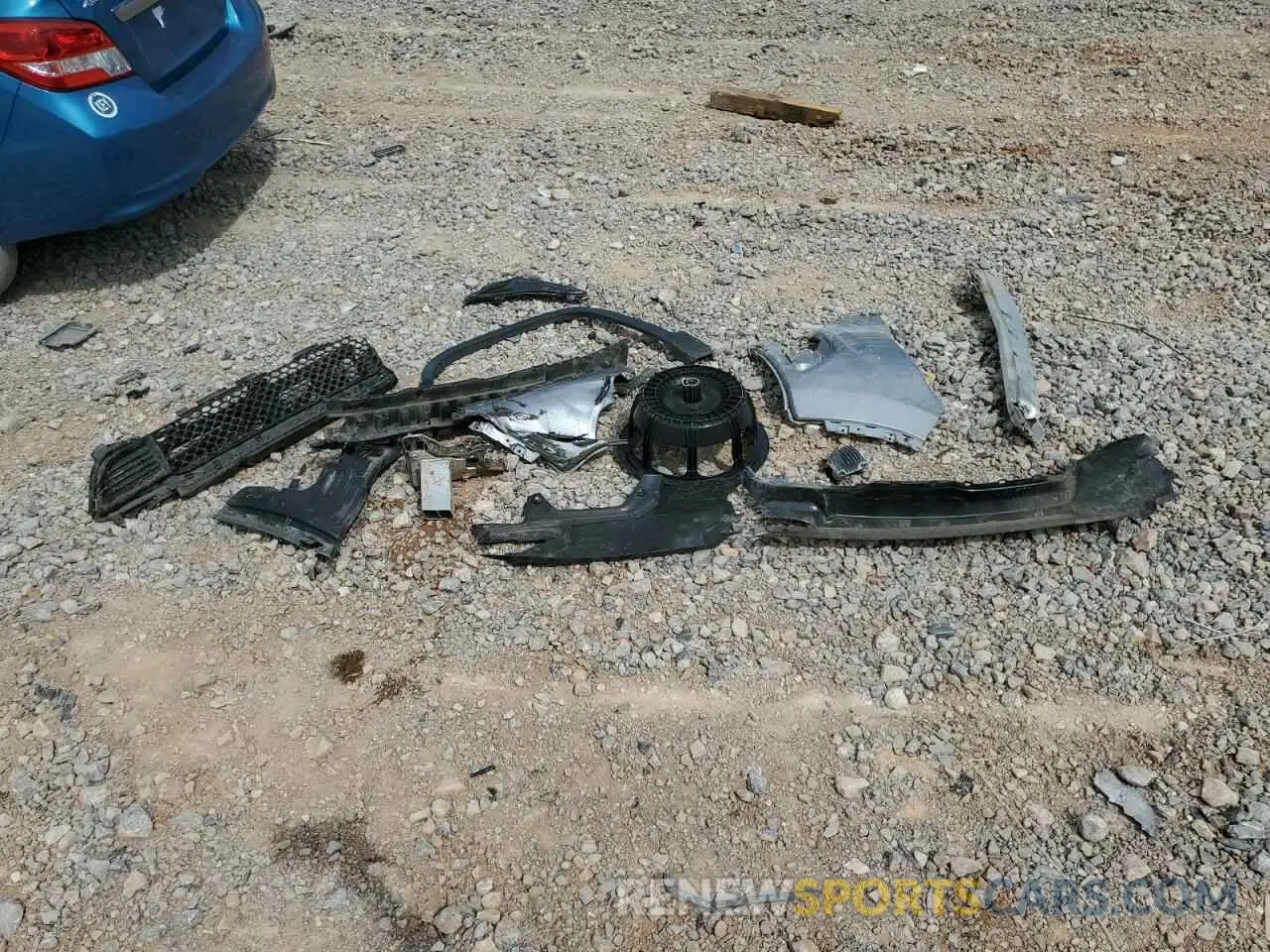 13 Photograph of a damaged car 1C4PJLLB8LD606587 JEEP GRAND CHER 2020