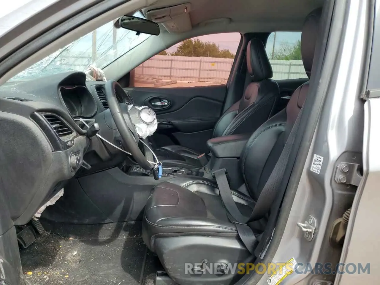 7 Photograph of a damaged car 1C4PJLLB8LD606587 JEEP GRAND CHER 2020