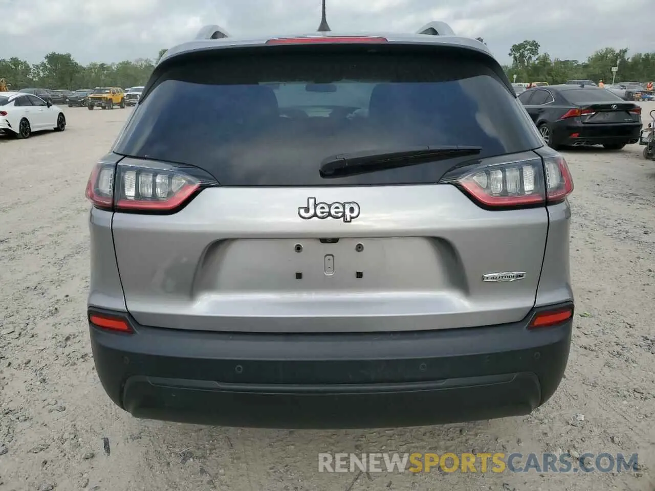 6 Photograph of a damaged car 1C4PJLLB9LD543869 JEEP GRAND CHER 2020