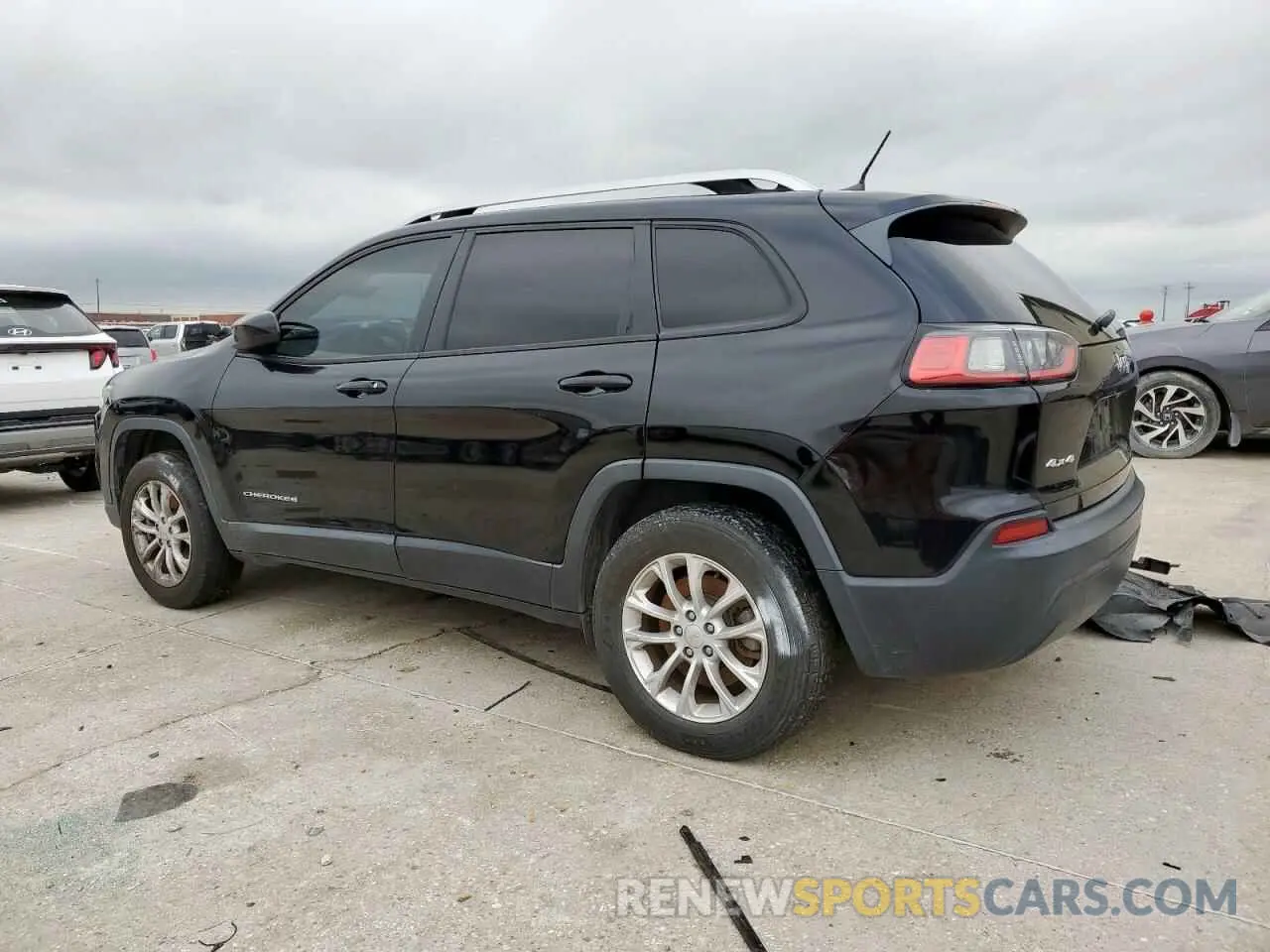 2 Photograph of a damaged car 1C4PJMCB6LD625404 JEEP GRAND CHER 2020