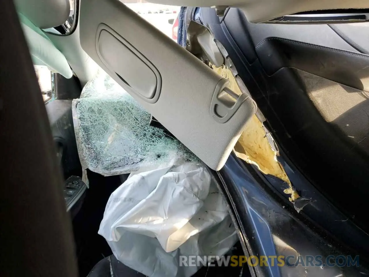 8 Photograph of a damaged car 1C4PJMCB6LD640520 JEEP GRAND CHER 2020