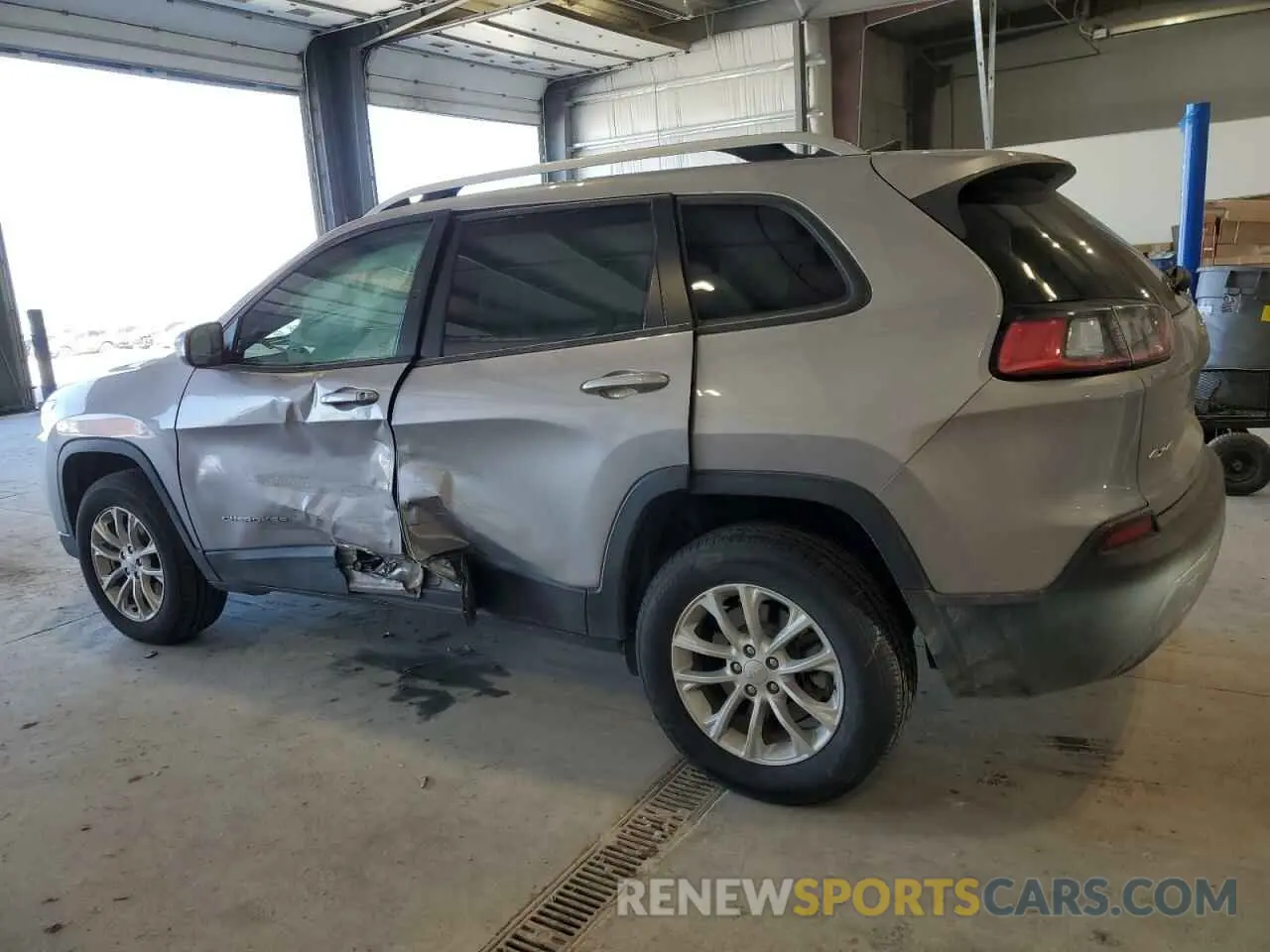 2 Photograph of a damaged car 1C4PJMCB8LD651258 JEEP GRAND CHER 2020