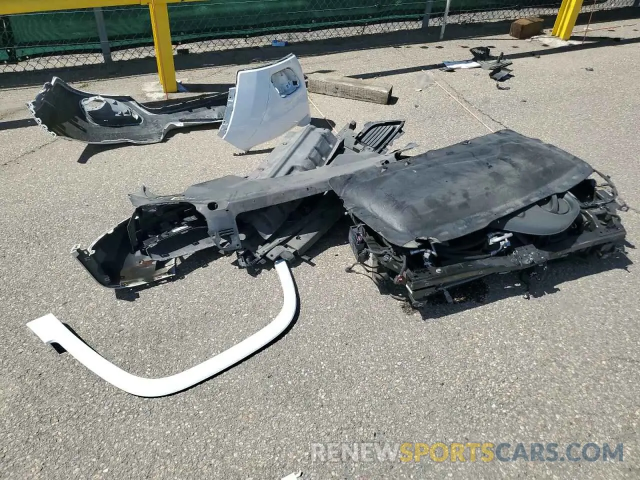 15 Photograph of a damaged car 1C4PJMDX2LD642193 JEEP GRAND CHER 2020