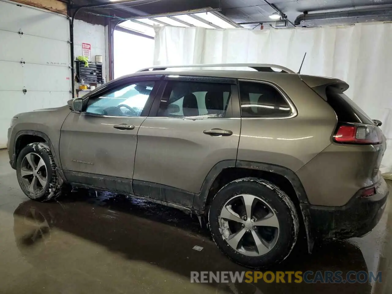 2 Photograph of a damaged car 1C4PJMDX3LD607713 JEEP GRAND CHER 2020