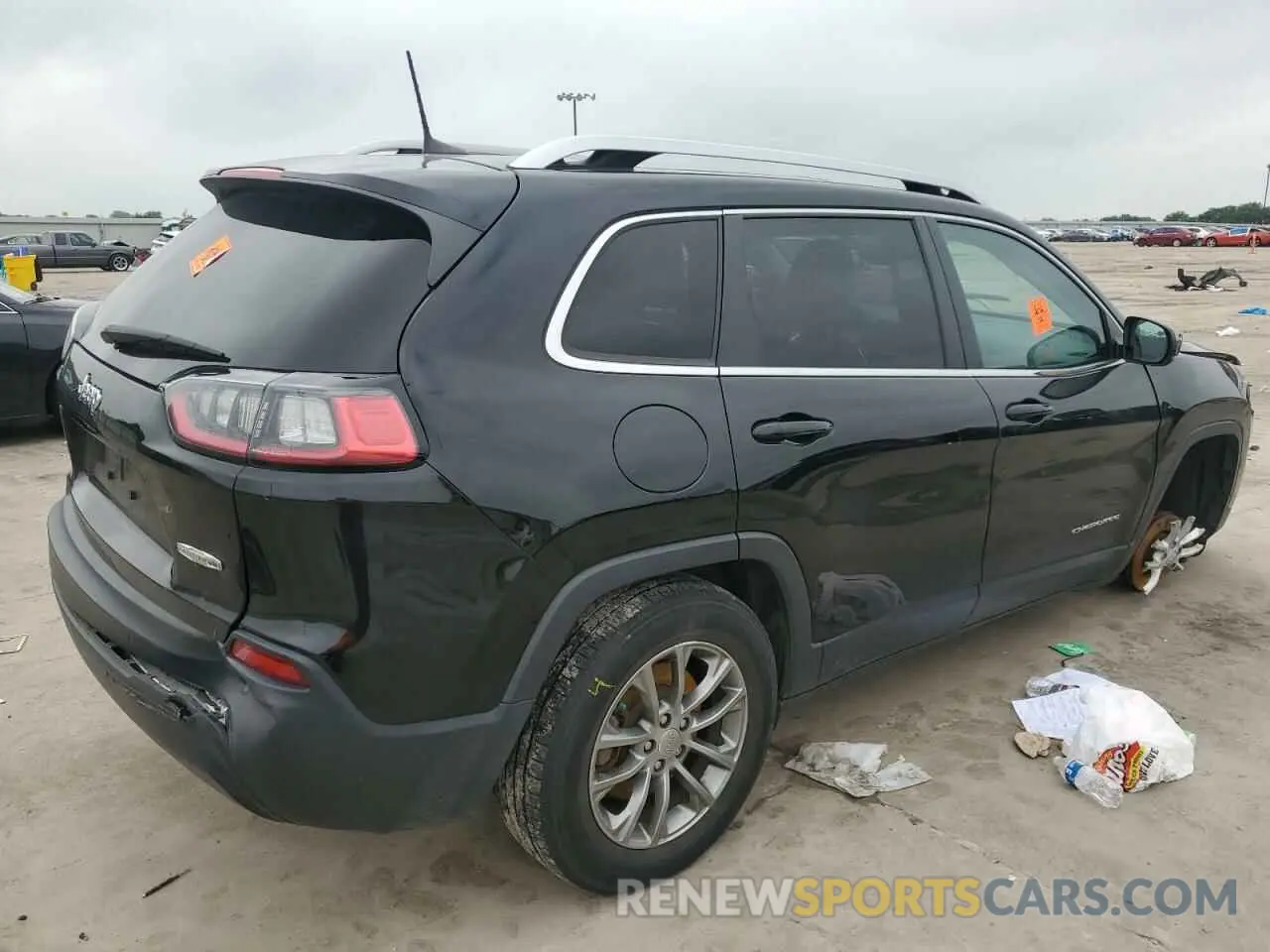3 Photograph of a damaged car 1C4PJMLB6LD609641 JEEP GRAND CHER 2020