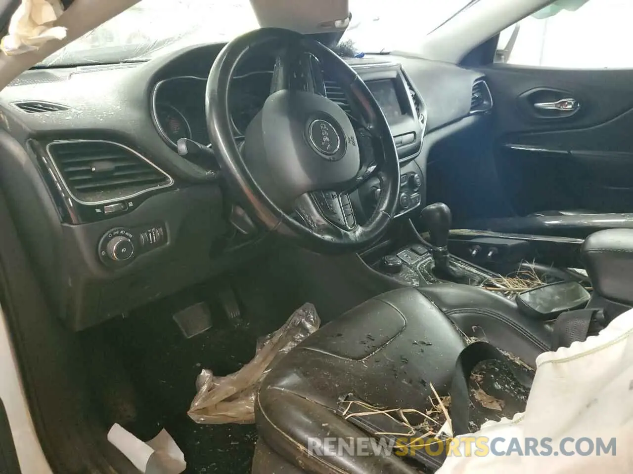 8 Photograph of a damaged car 1C4PJMLB9LD511896 JEEP GRAND CHER 2020