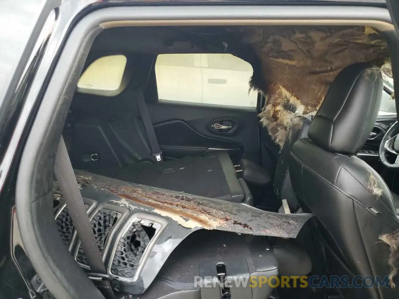 11 Photograph of a damaged car 1C4PJMLBXLD593332 JEEP GRAND CHER 2020