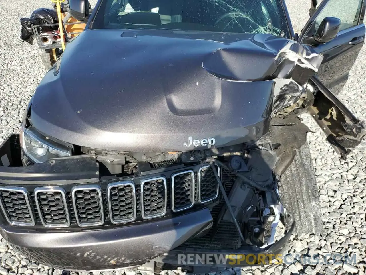 14 Photograph of a damaged car 1C4RJEAG1LC182811 JEEP GRAND CHER 2020