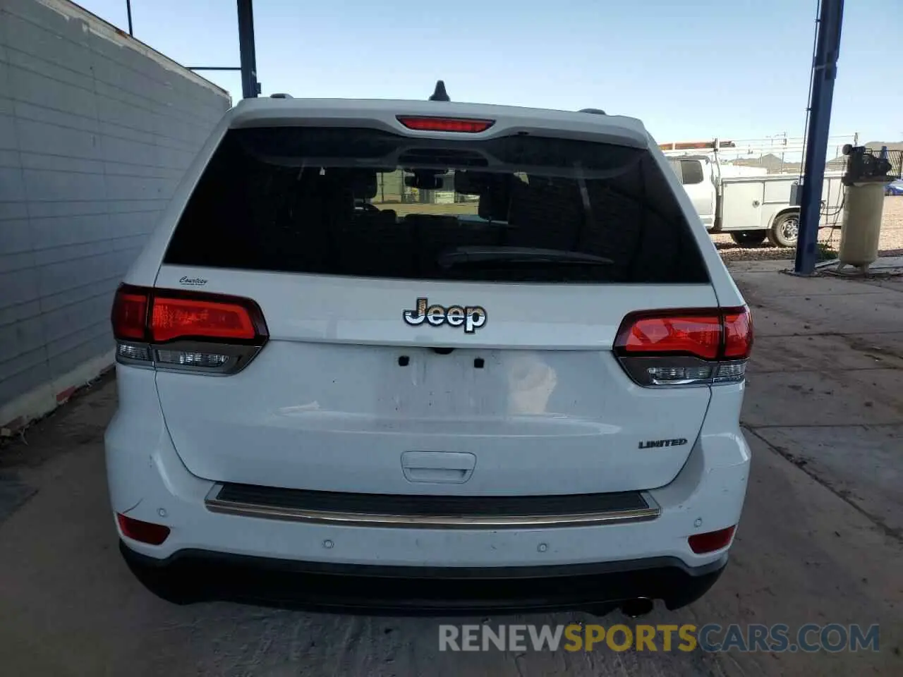 6 Photograph of a damaged car 1C4RJEBG1LC118010 JEEP GRAND CHER 2020