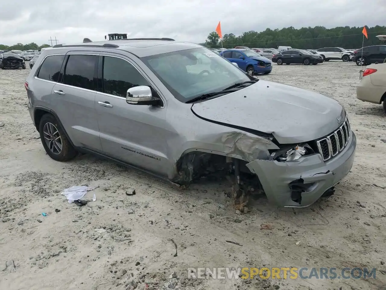 4 Photograph of a damaged car 1C4RJEBG3LC295111 JEEP GRAND CHER 2020