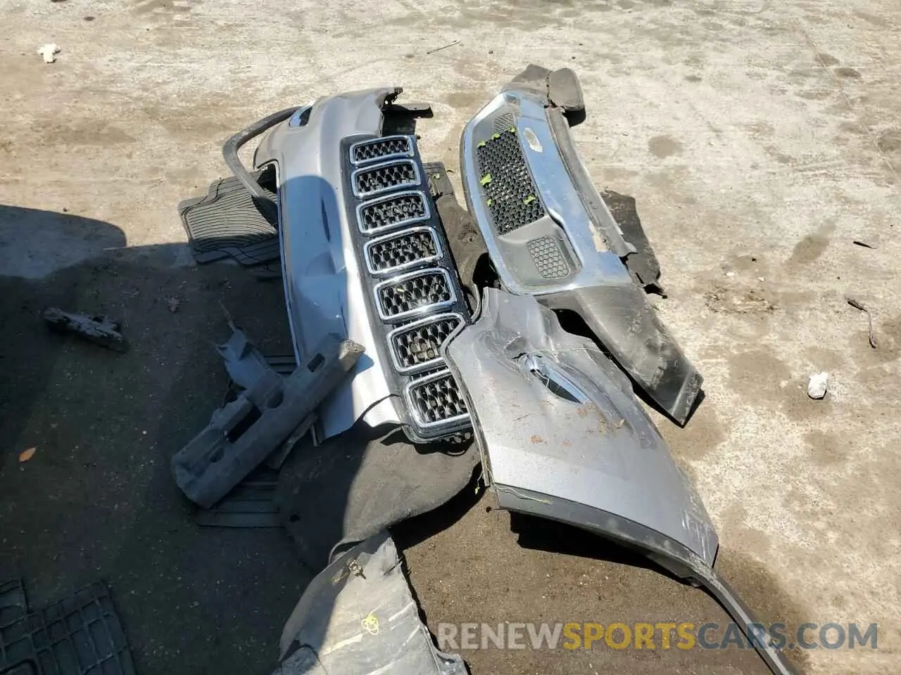 15 Photograph of a damaged car 1C4RJEBG4LC265535 JEEP GRAND CHER 2020
