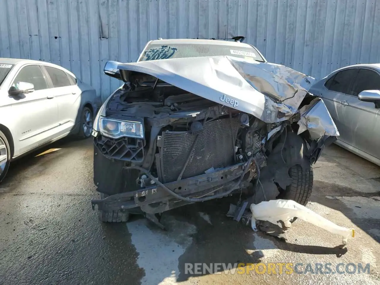 5 Photograph of a damaged car 1C4RJEBG9LC337779 JEEP GRAND CHER 2020