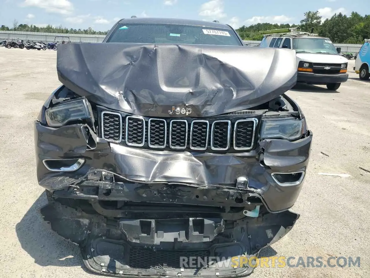 5 Photograph of a damaged car 1C4RJFAG0LC328069 JEEP GRAND CHER 2020