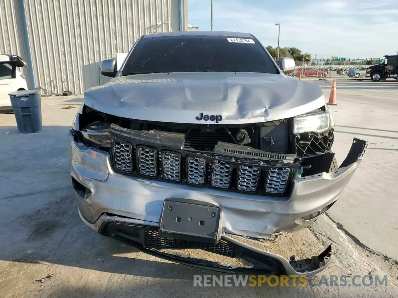 5 Photograph of a damaged car 1C4RJFAG2LC360120 JEEP GRAND CHER 2020