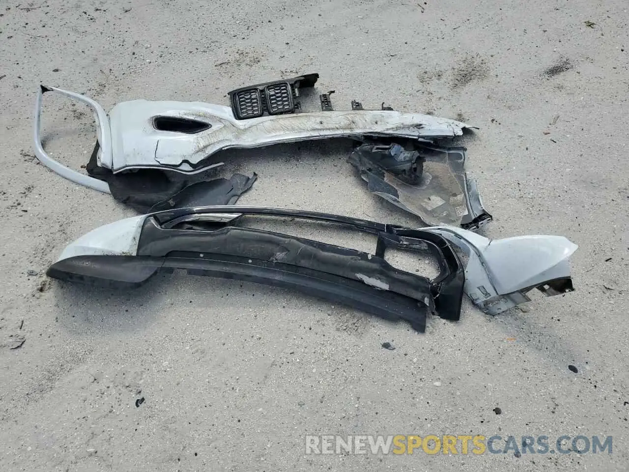 15 Photograph of a damaged car 1C4RJFAG3LC122115 JEEP GRAND CHER 2020