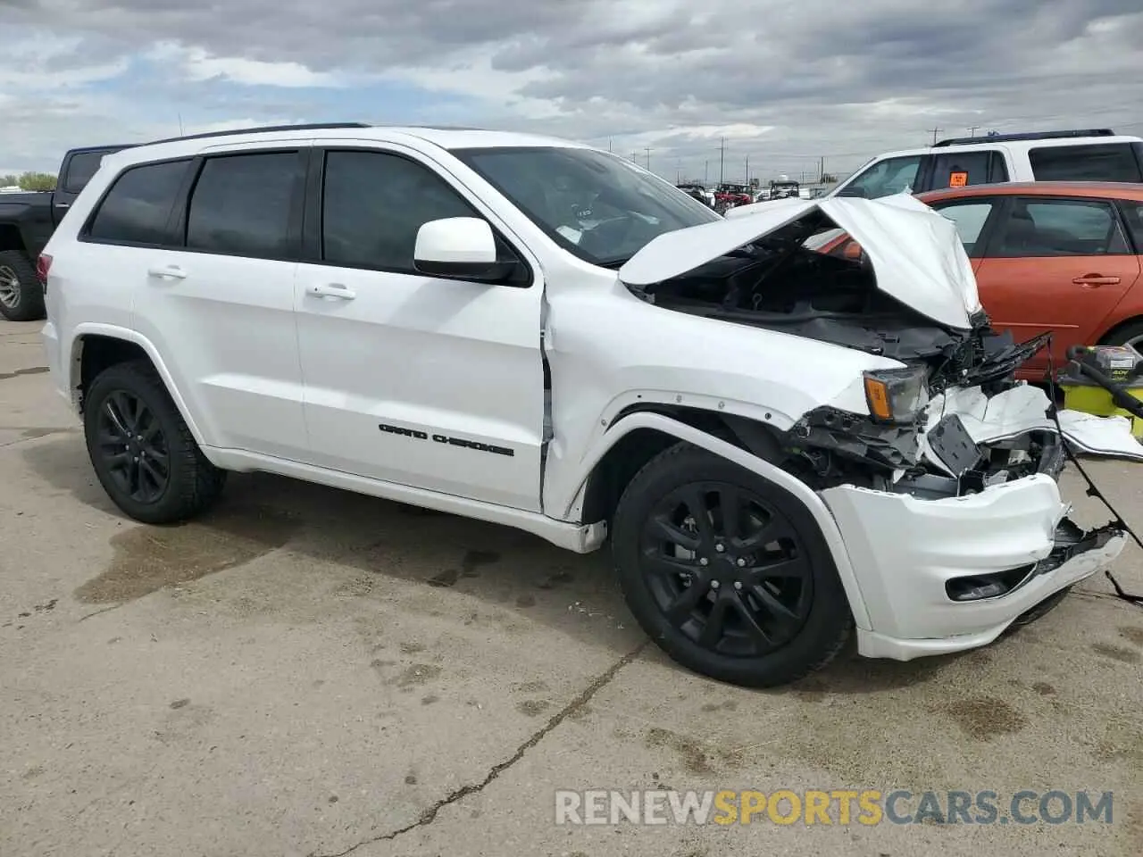 4 Photograph of a damaged car 1C4RJFAGXLC122614 JEEP GRAND CHER 2020