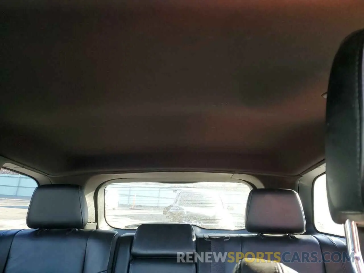 10 Photograph of a damaged car 1C4RJFBG3LC148051 JEEP GRAND CHER 2020